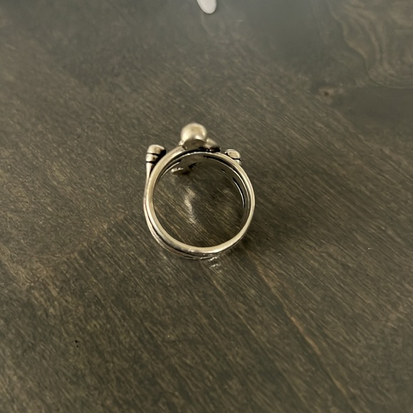 Silver ring - Picture 3 of 4